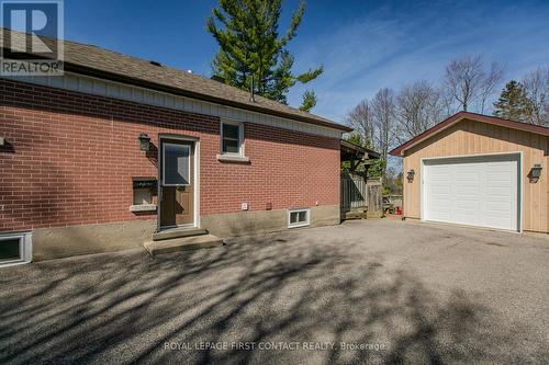 68 Eugenia St, Barrie, ON - Outdoor With Exterior