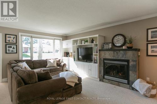 68 Eugenia St, Barrie, ON - Indoor Photo Showing Living Room With Fireplace