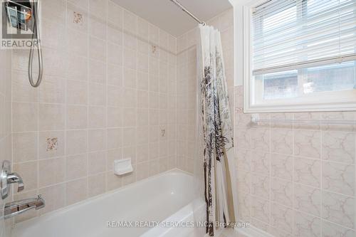 22 Slessor Lane, Brampton, ON - Indoor Photo Showing Bathroom