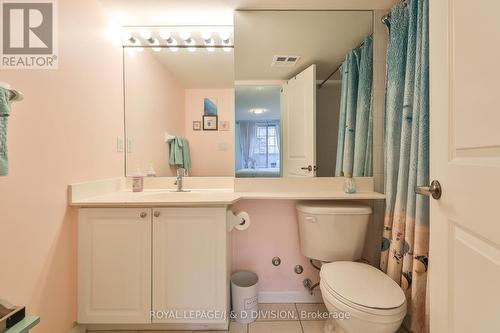 #Th104 -39 Shank St, Toronto, ON - Indoor Photo Showing Bathroom