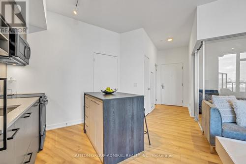 #705 -135 East Liberty St, Toronto, ON - Indoor Photo Showing Kitchen