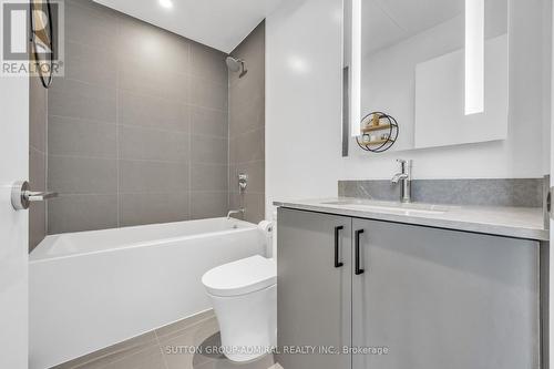 705 - 135 East Liberty Street, Toronto, ON - Indoor Photo Showing Bathroom