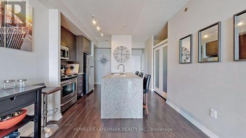 1507 - 66 Forest Manor Road, Toronto, ON - Indoor Photo Showing Kitchen