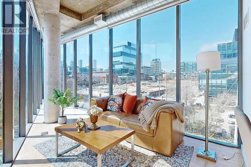 #312 -33 Mill St, Toronto, ON - Indoor Photo Showing Living Room