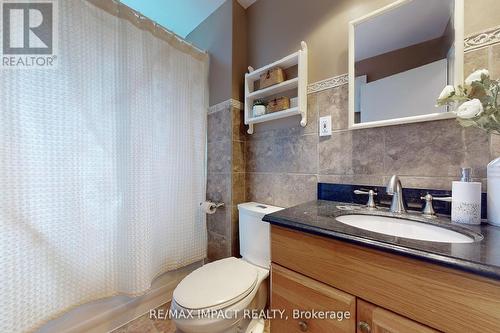 219 Mitchell Ave, Oshawa, ON - Indoor Photo Showing Bathroom