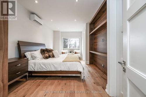 559 Millwood Rd, Toronto, ON - Indoor Photo Showing Bedroom