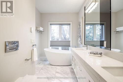 559 Millwood Road, Toronto, ON - Indoor Photo Showing Bathroom