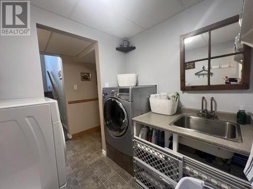45 Country Club Boulevard, Williams Lake, BC - Indoor Photo Showing Laundry Room