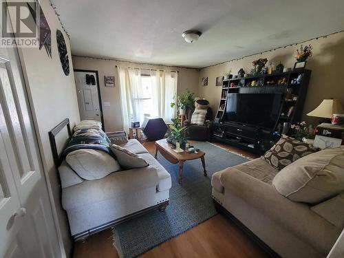 A 3421 Kalum Street, Terrace, BC - Indoor Photo Showing Living Room