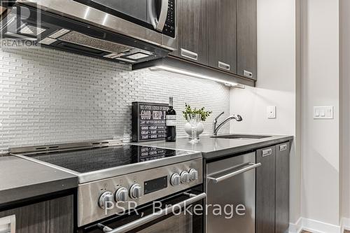 #2105 -99 John St, Toronto, ON - Indoor Photo Showing Kitchen With Upgraded Kitchen