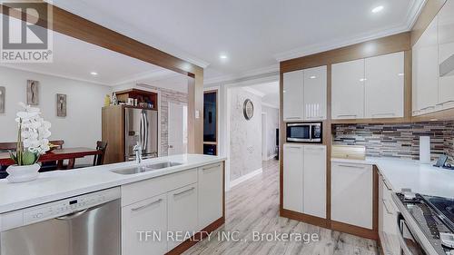 60 Elise Terr, Toronto, ON - Indoor Photo Showing Kitchen With Double Sink