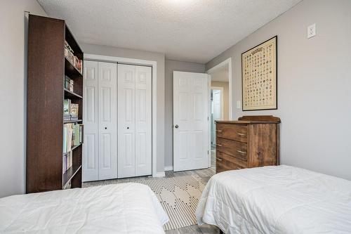 1355 Upper Gage Avenue|Unit #15, Hamilton, ON - Indoor Photo Showing Bedroom