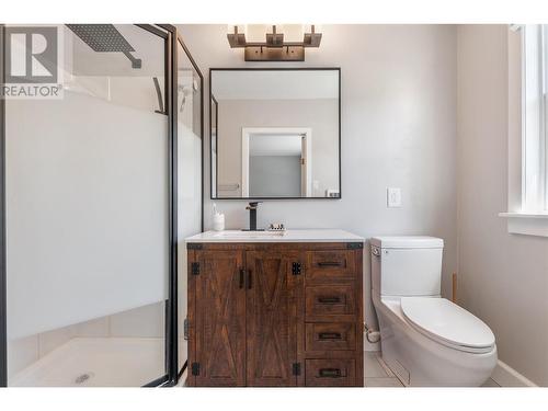 187 Pinewood Drive, Princeton, BC - Indoor Photo Showing Bathroom