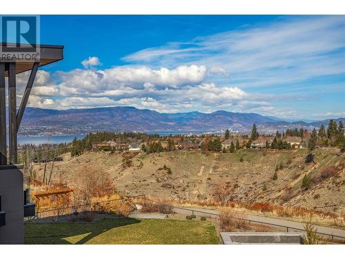 1648 Fawn Run Drive, Kelowna, BC - Outdoor With View