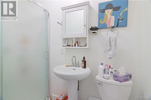 670 Regent Street, Fredericton, NB - Indoor Photo Showing Bathroom
