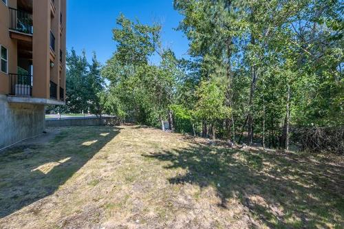 202-873 Forestbrook Drive, Penticton, BC - Outdoor