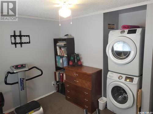 531 Annable Street, Herbert, SK - Indoor Photo Showing Laundry Room