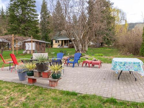 841 Foothill Road, Salmon Arm, BC - Outdoor With Backyard