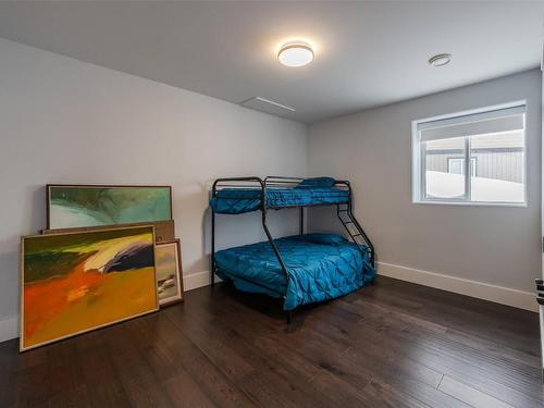 189-4400 Mclean Creek Road, Okanagan Falls, BC - Indoor Photo Showing Bedroom