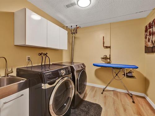 1618 Blackwood Drive, West Kelowna, BC - Indoor Photo Showing Laundry Room