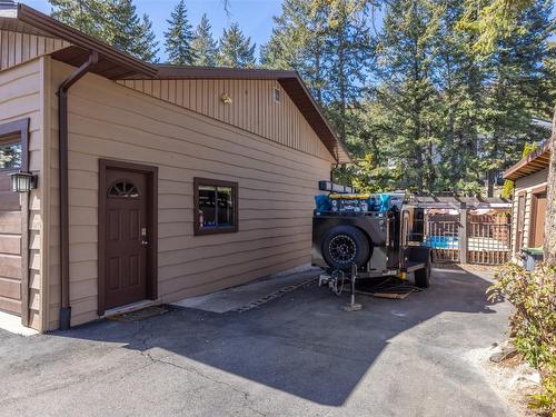 1618 Blackwood Drive, West Kelowna, BC - Outdoor With Exterior