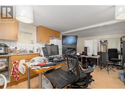 32 E 17Th Avenue, Vancouver, BC - Indoor Photo Showing Office