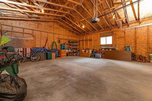 5114 Wilder Loop Road, Fairmont Hot Springs, BC - Indoor Photo Showing Garage