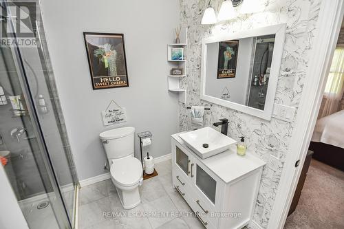 25 Hammond Road, Brant, ON - Indoor Photo Showing Bathroom