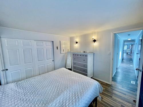 2321 33Rd Avenue N, Cranbrook, BC - Indoor Photo Showing Bedroom