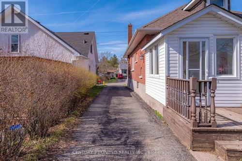 741 Third Ave, Peterborough, ON - Outdoor