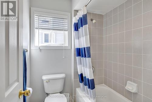 2530 Cunningham Blvd, Peterborough, ON - Indoor Photo Showing Bathroom
