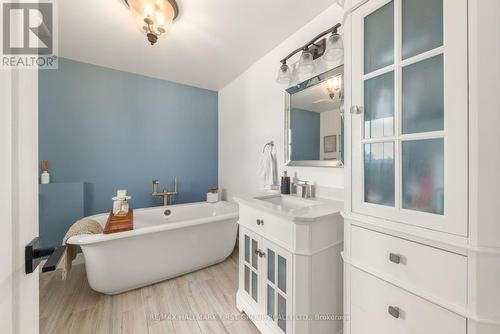 9469 Cedar Creek Tr, Hamilton Township, ON - Indoor Photo Showing Bathroom