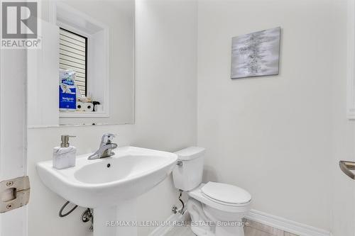 327 Edgar Bonner Ave, Guelph/Eramosa, ON - Indoor Photo Showing Bathroom