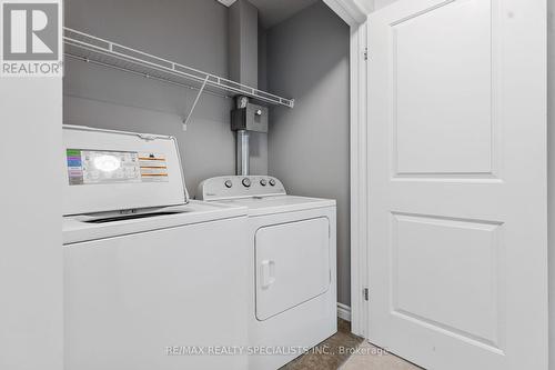#11 -3399 Castle Rock Pl, London, ON - Indoor Photo Showing Laundry Room
