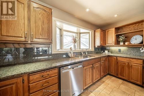 576 Dunbar Rd, Kitchener, ON - Indoor Photo Showing Kitchen With Double Sink