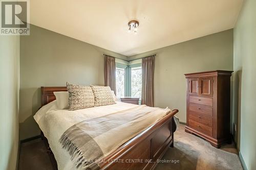 576 Dunbar Rd, Kitchener, ON - Indoor Photo Showing Bedroom