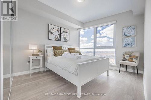 2615 - 35 Watergarden Drive, Mississauga, ON - Indoor Photo Showing Bedroom
