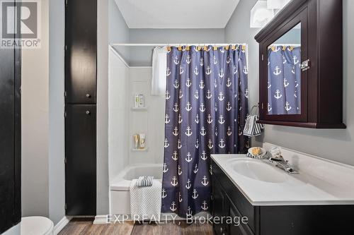 10 Tiny Beaches Road S, Tiny, ON - Indoor Photo Showing Bathroom