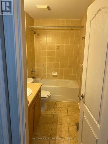 1121 Barr Cres, Milton, ON - Indoor Photo Showing Bathroom