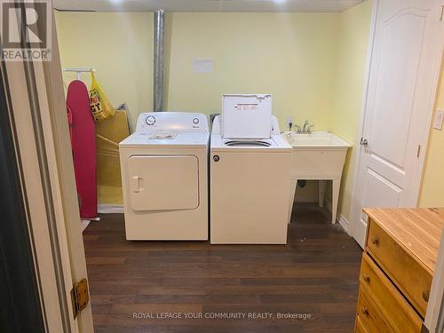 1121 Barr Cres, Milton, ON - Indoor Photo Showing Laundry Room