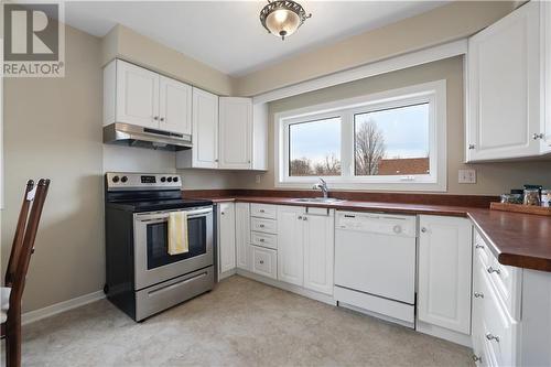 514 Fortington Street, Renfrew, ON - Indoor Photo Showing Kitchen