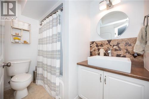 515 Turning Stone Crescent, Petawawa, ON - Indoor Photo Showing Bathroom
