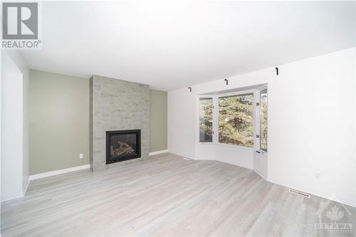 30 Duncan Street, Carleton Place, ON - Indoor Photo Showing Living Room With Fireplace