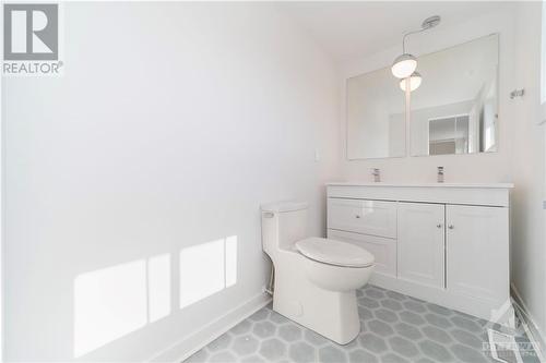 30 Duncan Street, Carleton Place, ON - Indoor Photo Showing Bathroom