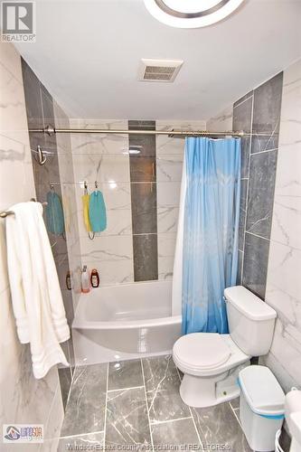 3070 Meadowbrook Lane Unit# 1, Windsor, ON - Indoor Photo Showing Bathroom