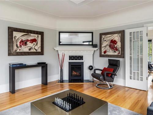 1067 St. David St, Oak Bay, BC - Indoor Photo Showing Living Room With Fireplace