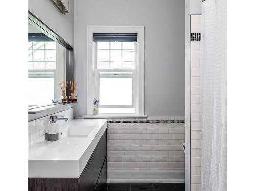 1067 St. David St, Oak Bay, BC - Indoor Photo Showing Bathroom