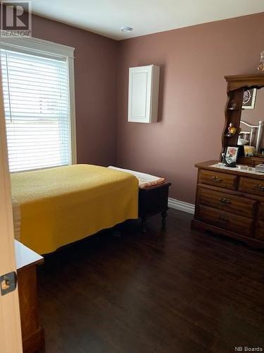 424 Preistman Street, Fredericton, NB - Indoor Photo Showing Bedroom