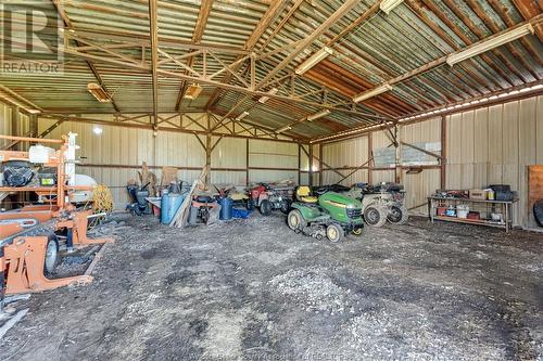 278 County Rd 27 East, Kingsville, ON - Indoor Photo Showing Garage
