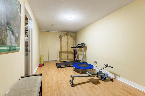 2948 Singleton Common, Burlington, ON - Indoor Photo Showing Gym Room